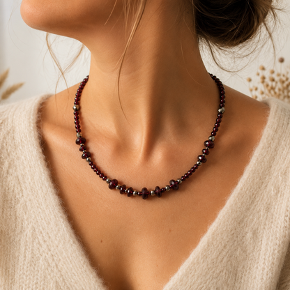 Collier en Grenat Naturel – Confiance, Courage & Énergie Argenté