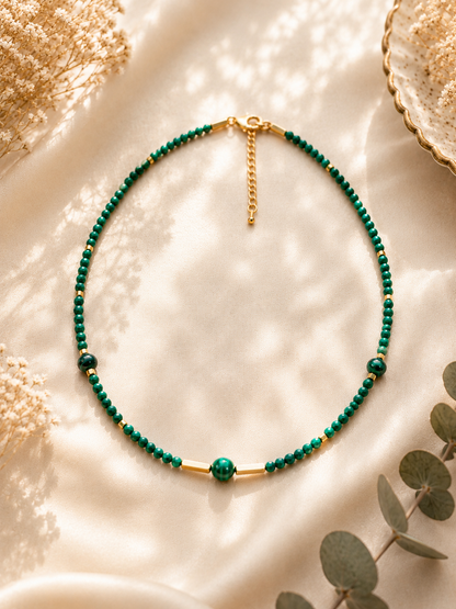 Collier création en Malachite