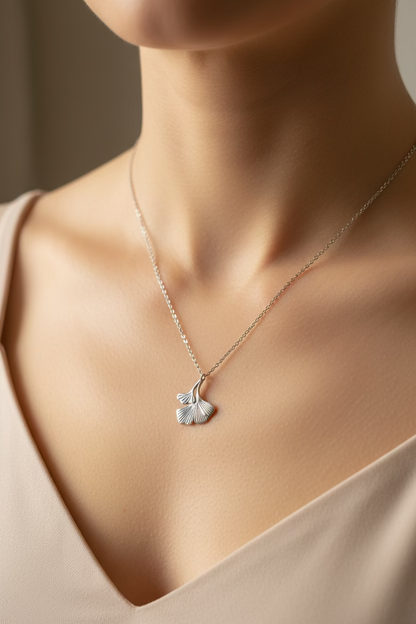 🌿 Collier Gingko Argenté